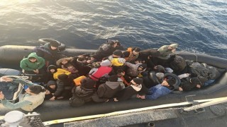 Ayvacık açıklarında 40 kaçak göçmen yakalandı