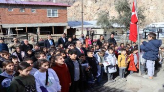 Ayvalıda karne coşkusu