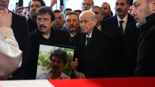 Bahçeli'den Ferdi Tayfur'a Son Görev