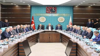 Bakan Bolat, Şimşek ve Yumaklı Ramazan ayı öncesi fahiş fiyatların önlenmesi adına Gıda Sektörü temsilcileriyle bir araya geldi
