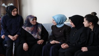 Bakan Göktaştan hayatını kaybeden 15 Temmuz gazisinin ailesine ziyaret