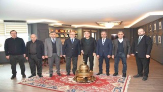 Bakan Yardımcısı Alpay, Ticaret Borsası Başkanı Dumandağ ile bir araya geldi