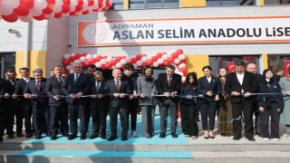Bakan Yusuf Tekin: Değerlerimizi gelecek kuşaklara taşıyacak müfredatı hayata geçirmiş olacağız
