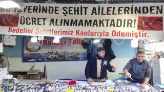 Balıkçıdan örnek davranış: Şehit ailelerine ücretsiz balık