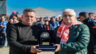 Balıkesirde deve güreşi heyecanı yaşandı