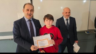 Bandırmada 26 bin öğrenci karnelerini aldı