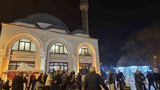 Bandırmada Miraç Kandilinde camiler dolup taştı