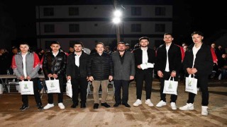 Başkan Ataç 6 genci askere uğurladı