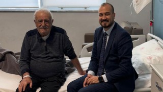 Başkan Uyutmaz’dan Şehit Babasına Hastane Ziyareti