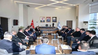 Başkan Yılmaz, Hak ve Özgürlükler heyetini ağırladı