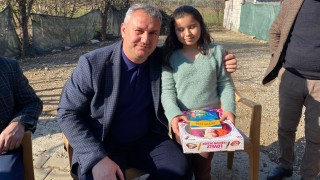 Başkandan, Hayvanlarını Kaybeden Kıza Jest