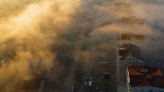 Başkentte sisli sabahın masalsı görüntüsü