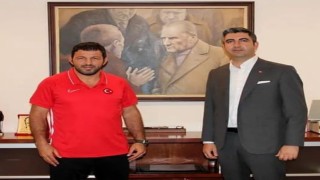 Başpehlivan Abdullah Güngör, Kartal Belediyesi ile yollarını ayırdı