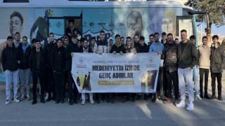 Bayburttan öğrenciler Ahlata kampa gönderildi