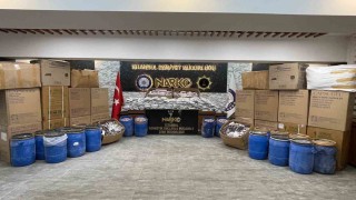 Bayrampaşada bir eve yapılan operasyonda 4 milyon 520 bin adet hap ele geçirildi