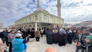 Besnide umreciler dualarla uğurlandı