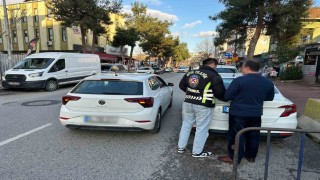 Beykozda trafiği tehlikeye düşüren 2 sürücü yakalandı