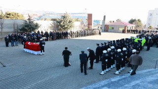 Bingölde kalp krizi geçiren polis memuru memleketine uğurlandı