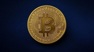 Bitcoin, Yılın Başındaki Zirvesinden Uzaklaşıyor