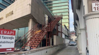 Boludaki yangının ardından otellerde yangın merdiveni hareketliliği