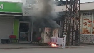 Bomba gibi patlayan trafo alevlere teslim oldu
