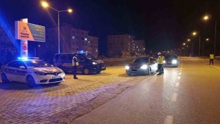 Burdurda jandarma ekiplerinin trafik denetiminde 175 araca ceza