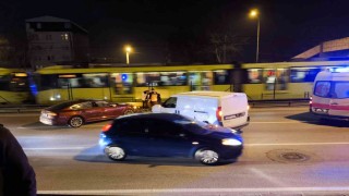 Bursada otomobil ticari araca çarptı: 1 yaralı
