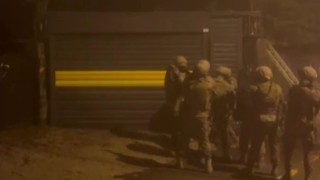 Bursada özel tasarım 3 katlı uyuşturucu fabrikası çökertildi