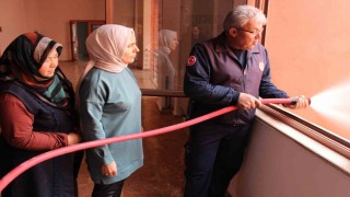 Büyükşehir personeline yangın eğitimi