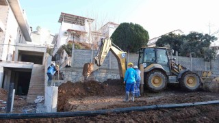 Büyükşehirin Kuşadasındaki altyapı çalışmaları hız kesmiyor