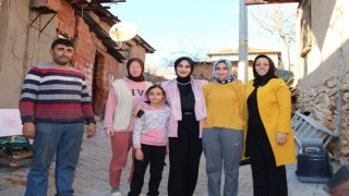 Çal Kaymakamı Hatice Gamze Kuran Halkın Gönlünde Taht Kuruyor