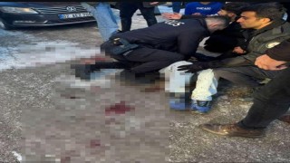 Çaldıranda halı saha maçı sonrası kavga: 1 ölü, 1 yaralı