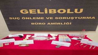 Çanakkalede araç içerisinde 2 milyon TLlik uyuşturucu madde yakalandı