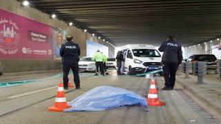 Bariyerlere Çarpan Motosikletli Genç Hayatını Kaybetti