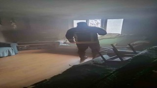 Çatak ilçesinde ev yangını