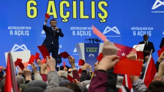 CHP Genel Başkanı Özel, Mersinde iktidara kırmızı kart gösterme çağrısında bulundu
