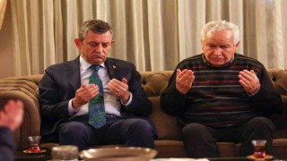 CHP Genel Başkanı Özelden otel yangınında yakınlarını kaybeden iki aileye ziyaret