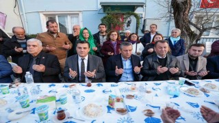 CHP Lideri Özel, memleketinde taziye ziyaretinde bulundu