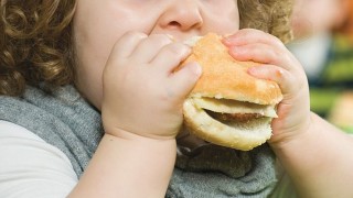 Çocuklarda Obezitenin Psikolojik Etkilerine Dikkat!
