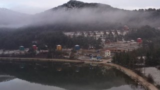 Çubuk Gölünde bulutların görüntüsü mest etti