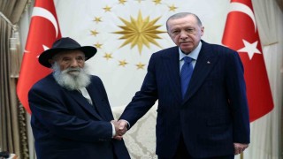 Cumhurbaşkanı Erdoğan, Alevi Dedesi Ahmet Uğurluyu kabul etti