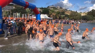 Datçada 19. Açık Kış Yüzme Maratonu start aldı