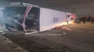 Denizlide işçi servisi devrildi: 4 ölü, 19 yaralı