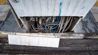 Dicle Elektrikin kapakları açık elektrik panoları tehlike saçıyor