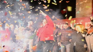 Didimde binlerce kişi yeni yıl coşkuunu Başkan Gençay ile birlikte yaşadı