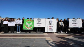 Diyarbakırda üniversite öğrencileri ve Rojin Kabaişin babası “adalet” çağrısında bulundu