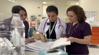 Doç. Dr. Erdemir bebeklerde, topuk kanı testi ve aşıların önemine dikkat çekti
