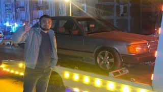 Drift atıp 46 bin lira ceza yedi, aracıyla hatıra fotoğrafı çektirdi