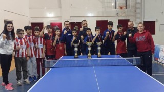Dumlupınar Ortaokulu masa tenisinde il şampiyonu oldu