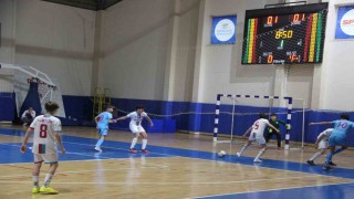 Düzcede okul sporları futsal şampiyonası heyecanı sürüyor
